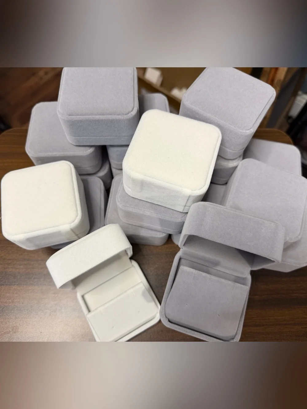New Velvet Pendant / Earring Jewelry Boxes Ivory and Light Gray